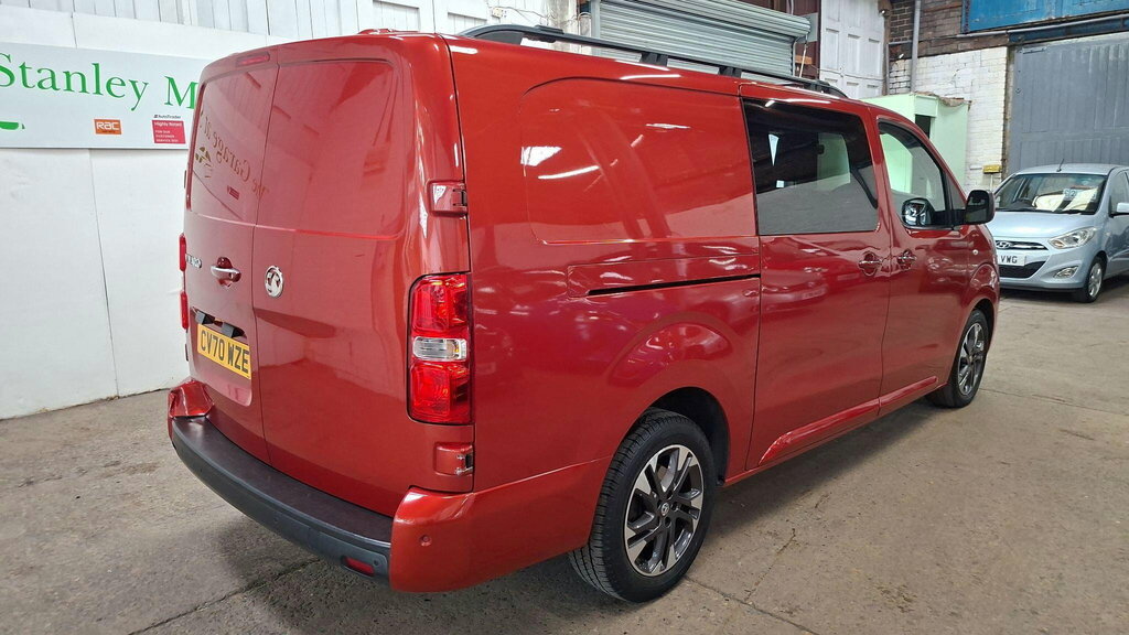Vauxhall Vivaro 2.0 Turbo D 3100 Elite Crew Van L2 H1 Euro 6 Ss Red #6
