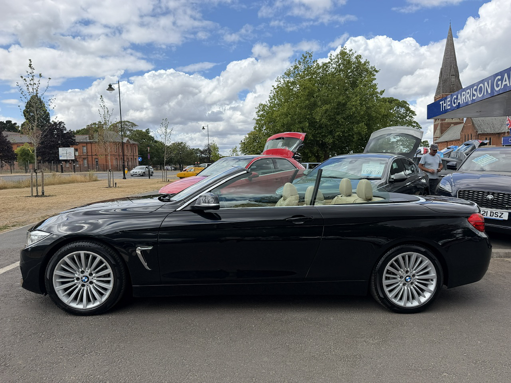 BMW 4 Series Luxury Black #3