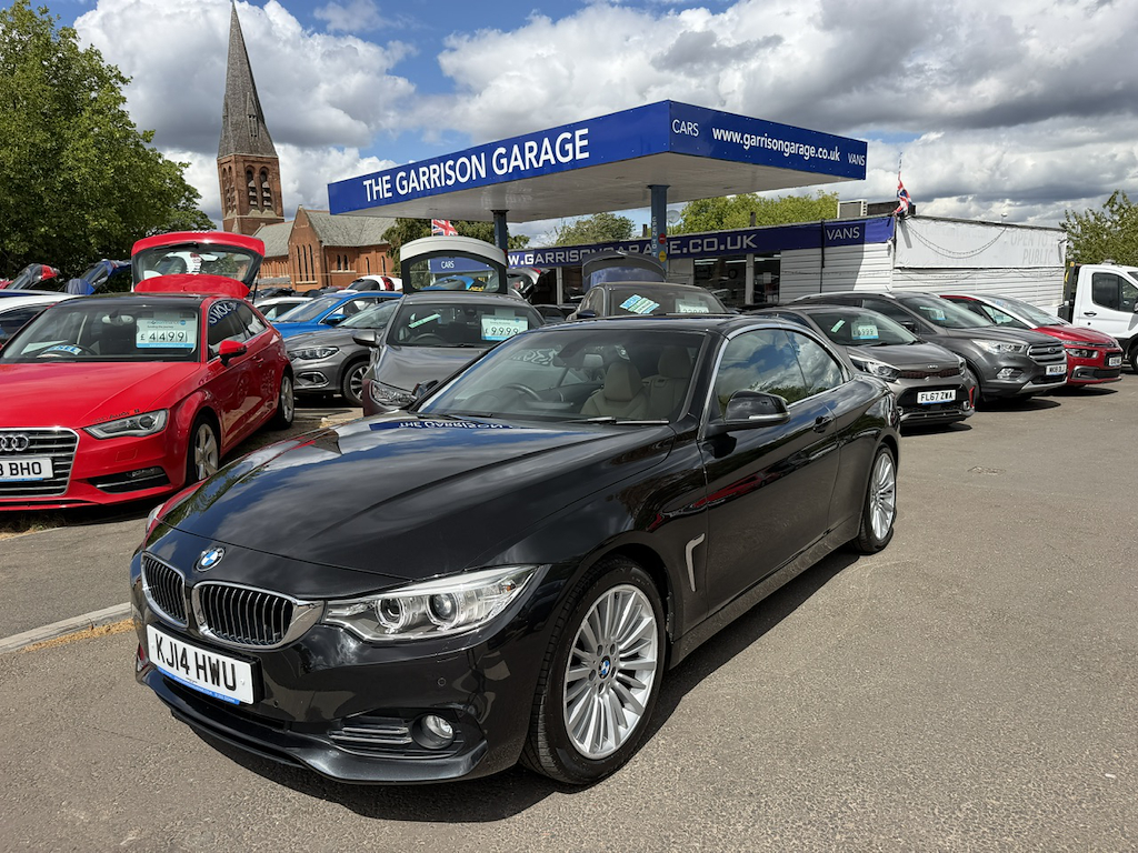 BMW 4 Series Luxury Black #2