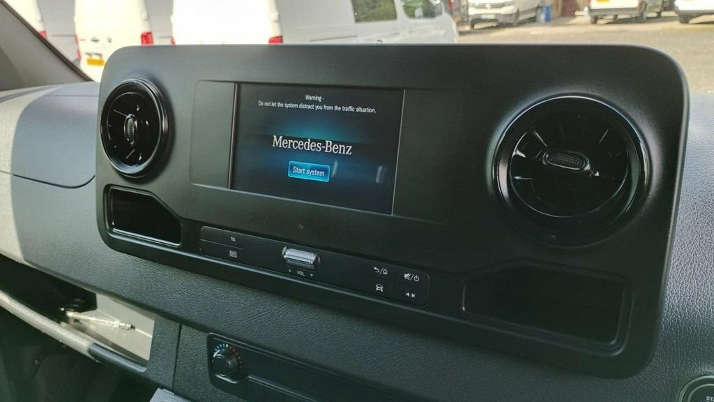 Mercedes-Benz Sprinter 2.0 315 Cdi Progressive Rwd L3 Euro 6 Ss White #15