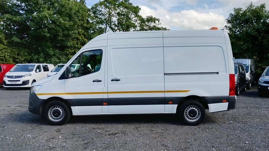 Mercedes-Benz Sprinter Sprinter 315 Cdi Mwb High Roof Rear Wheel Drive . #3