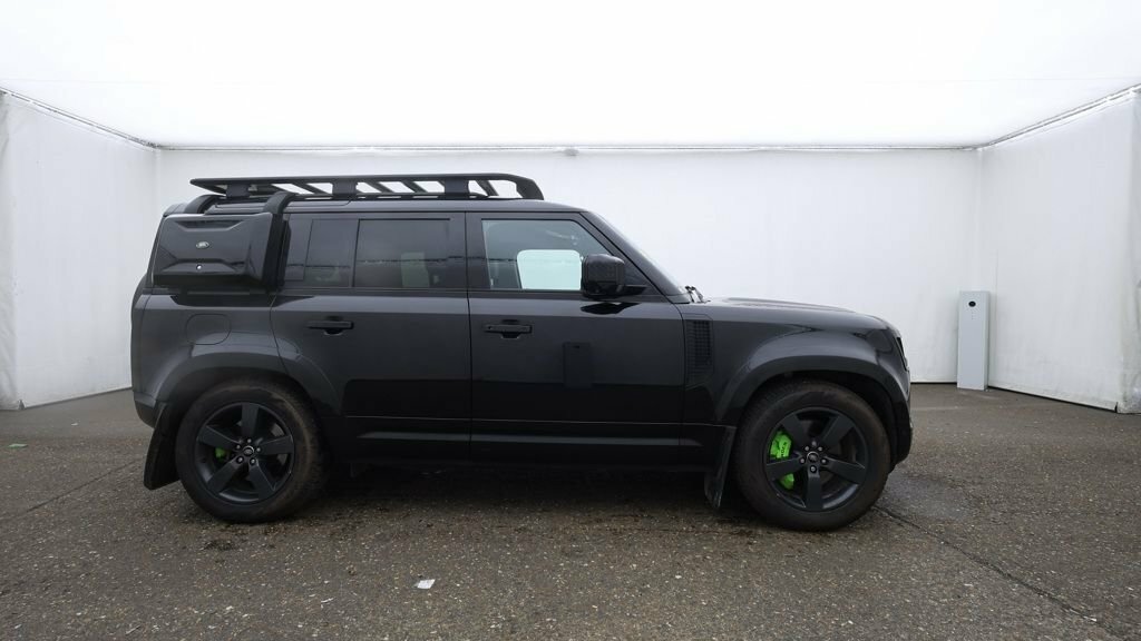 Land Rover Defender 110 2L X-dynamic Hse Black #4
