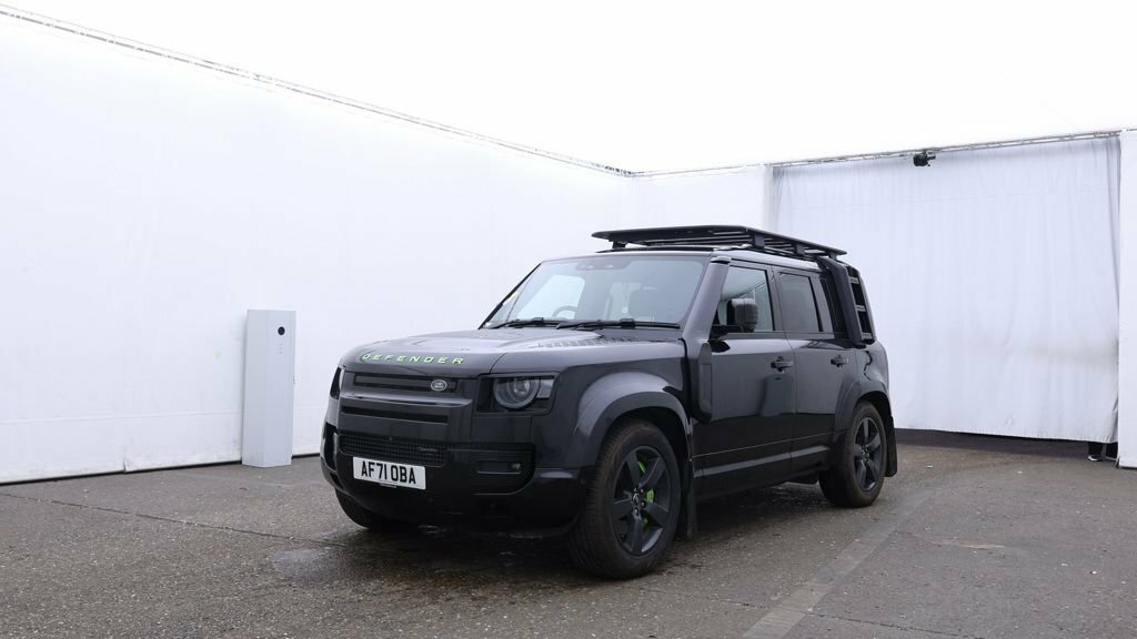 Land Rover Defender 110 2L X-dynamic Hse Black #2