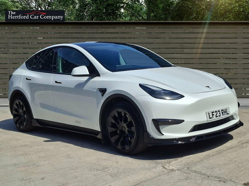 Tesla Model Y Suv White