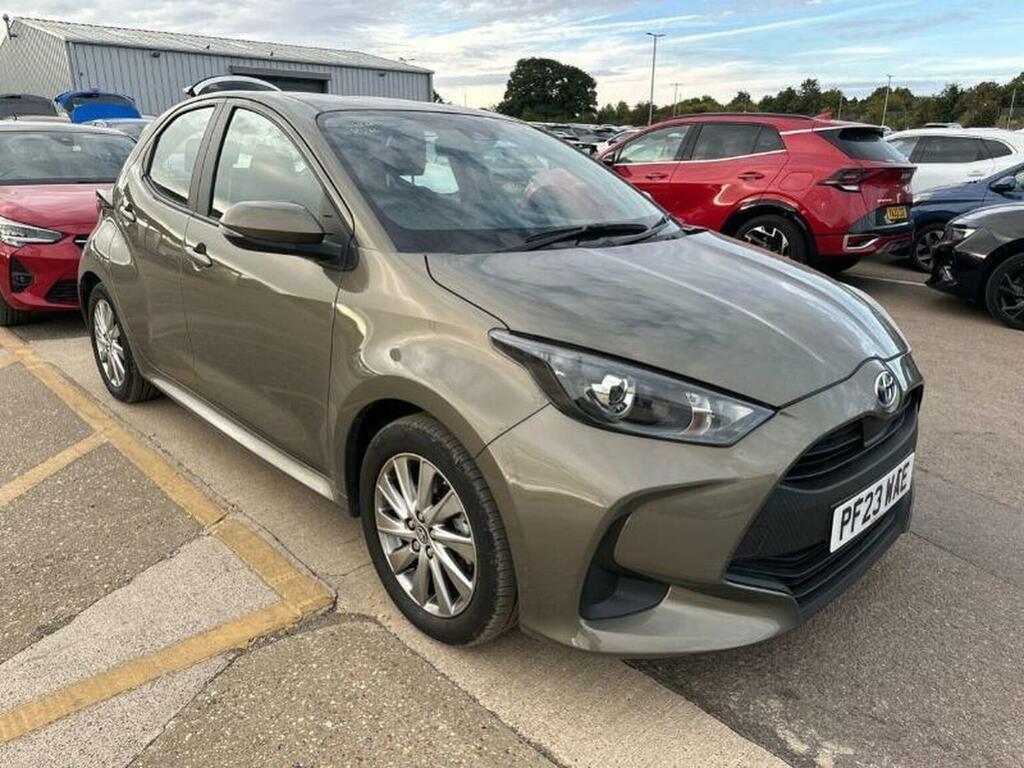 Toyota Yaris Hatchback 1.5 Vvt-h Icon E-cvt Euro 6 Ss 2 Brown