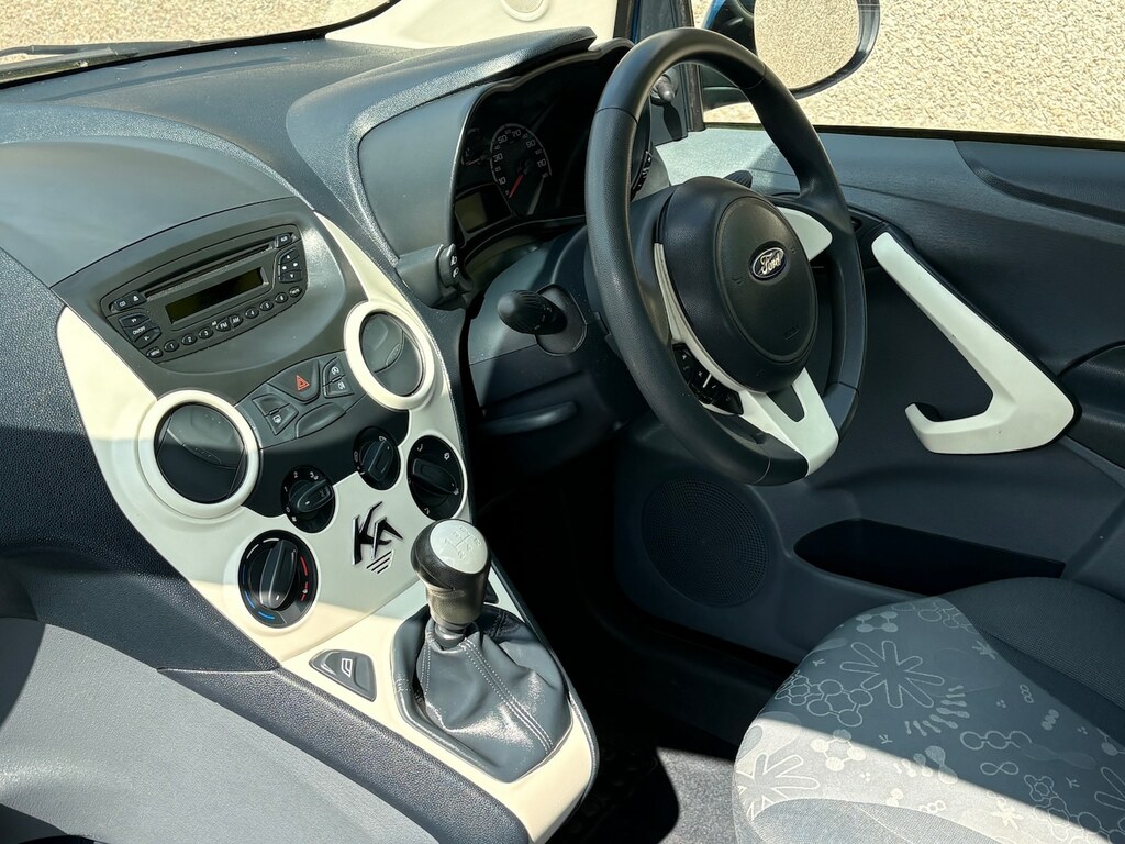 Ford KA 1.2 Edge Hatchback Euro 6 S S White #14