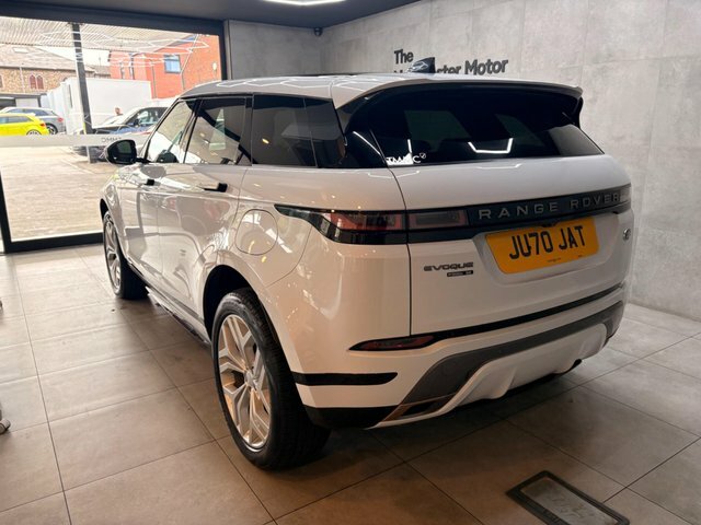 Land Rover Range Rover Evoque 2020 1.5 P300e 12.2Kwh R-dynamic Se 4Wd Euro White #2