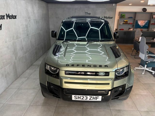 Land Rover Defender 110 2023 3.0 D300 Mhev X-dynamic Hse 4Wd Euro 6 Green #4
