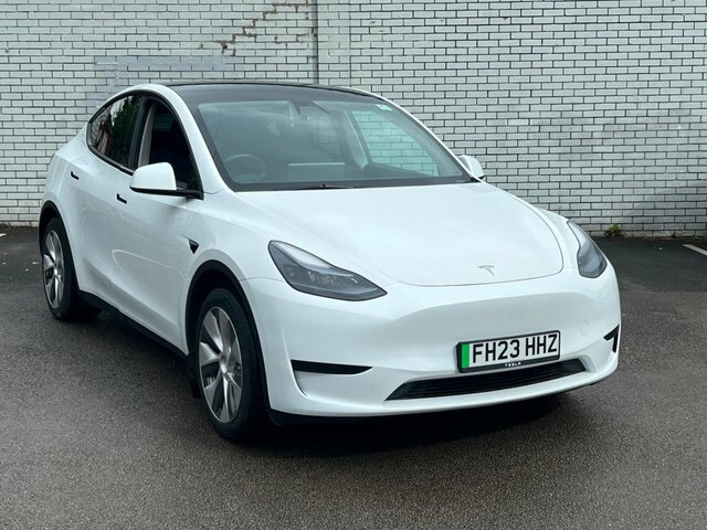 Tesla Model Y 2023 Rwd White