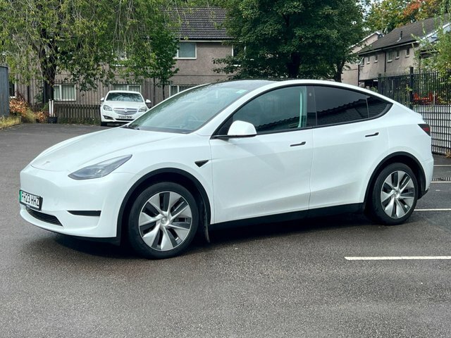 Tesla Model Y 2023 Rwd FH23HHZ White #2