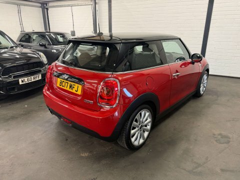 Mini Hatch 1.5 Cooper Red #3