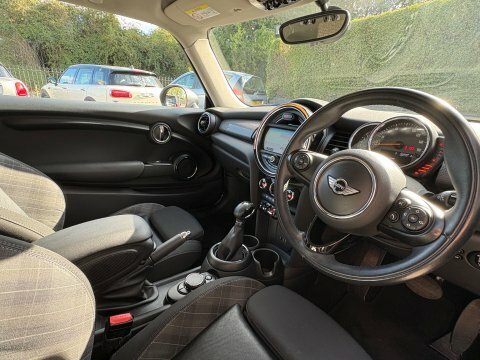 Mini Hatch 2015 65 One LD65VEY #3
