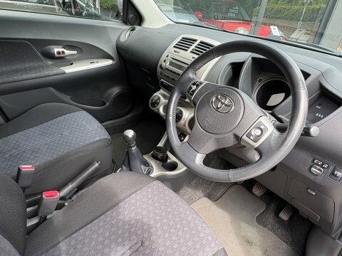 Toyota Urban Cruiser 2009 59 1.3  #3