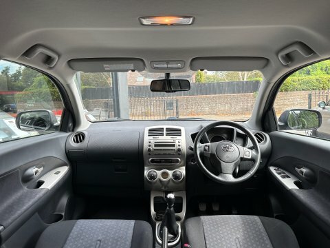 Toyota Urban Cruiser Suv 1.33 Dual Vvt-i Euro 4 Ss 200909 Black #11