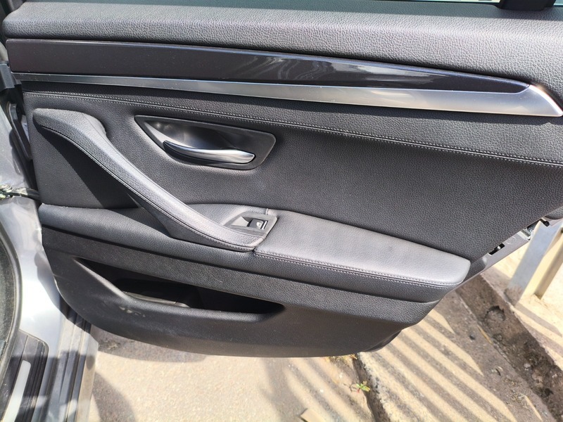 BMW 5 Series 520D Se U258 Black #28