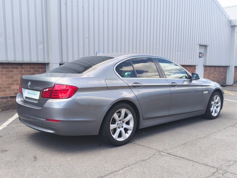 BMW 5 Series 520D Se U258 Black #8