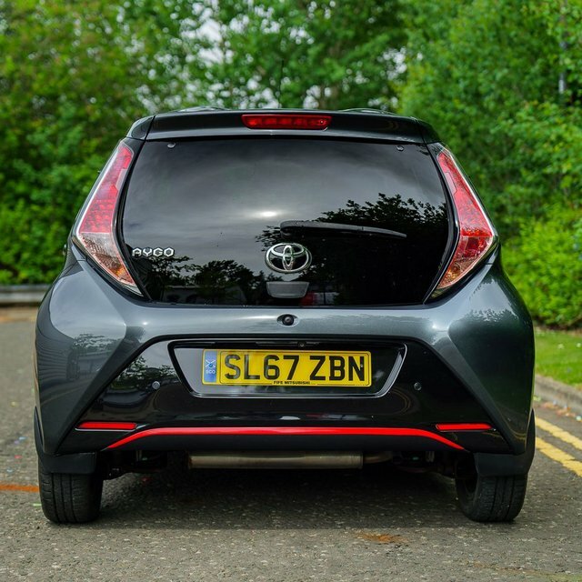 Toyota Aygo 1.0 Vvt-i X-press - Rear Camera - Air Con - Al Black #19