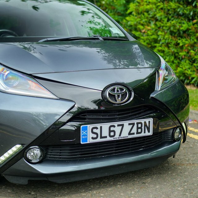 Toyota Aygo 1.0 Vvt-i X-press Hatchback X-shift Eur Grey #3