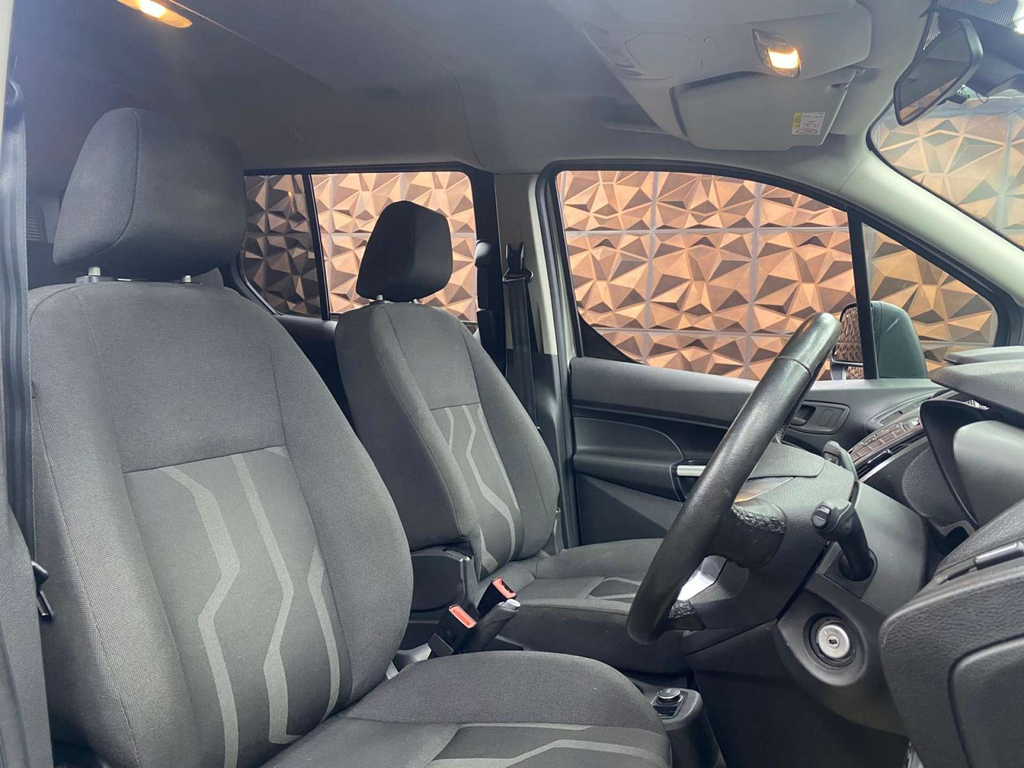 Ford Grand Tourneo Connect Grand Zetec Tdci #6