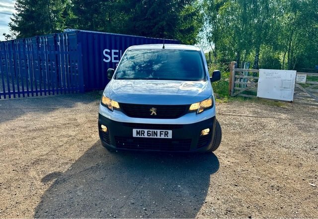 Peugeot Partner 1.5 Bluehdi 1000 Professional Standard Panel Van 5 White #4