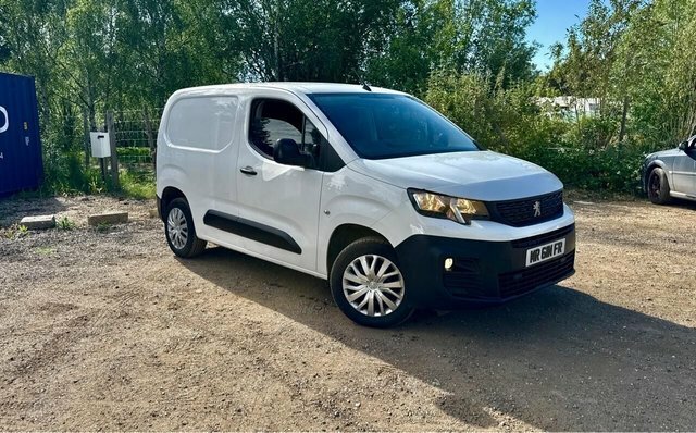 Peugeot Partner 1.5 Bluehdi 1000 Professional Standard Panel Van 5 White
