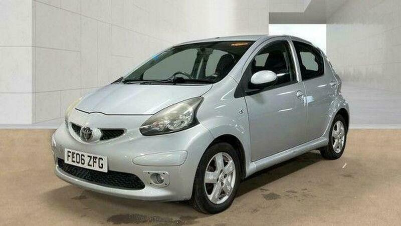 Toyota Aygo 1.0 Vvt-i Sport Multimode Silver #2