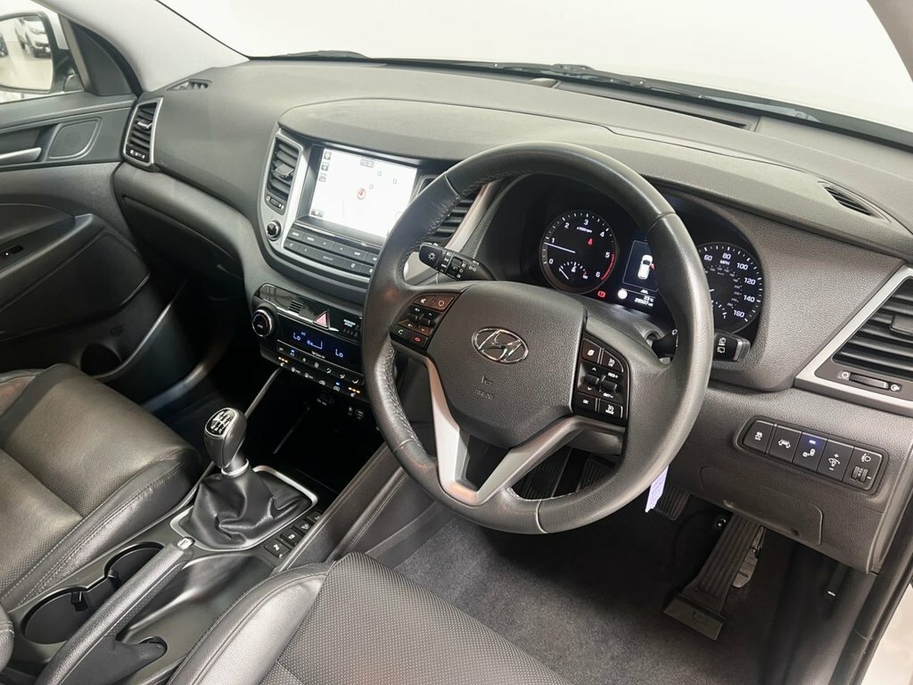 Hyundai Tucson 1.7L Premium Silver #4