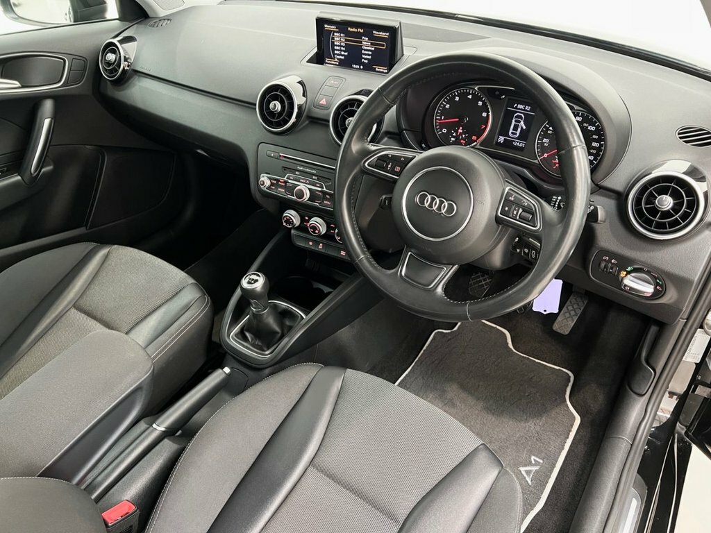 Audi A1 1.4L Sport Black #3
