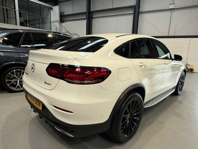 Mercedes-Benz GLC Class 2019 2.0 Glc220d Amg Line Premium Coupe Dies White #5