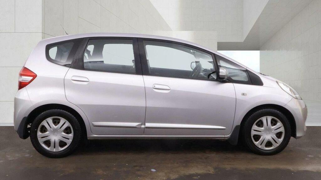 Honda Jazz Hatchback 1.4 I-vtec Es Plus Cvt Euro 5 2013 Brown #7