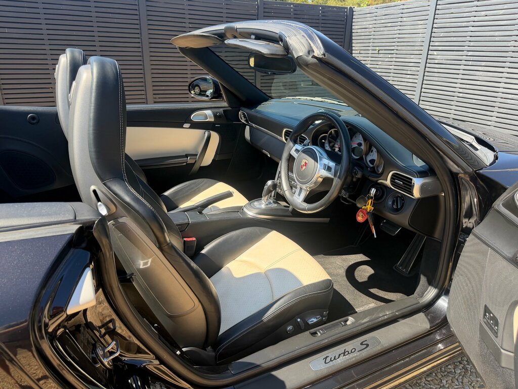 Porsche 911 3.8 997 Turbo S Cabriolet Pdk Black #4