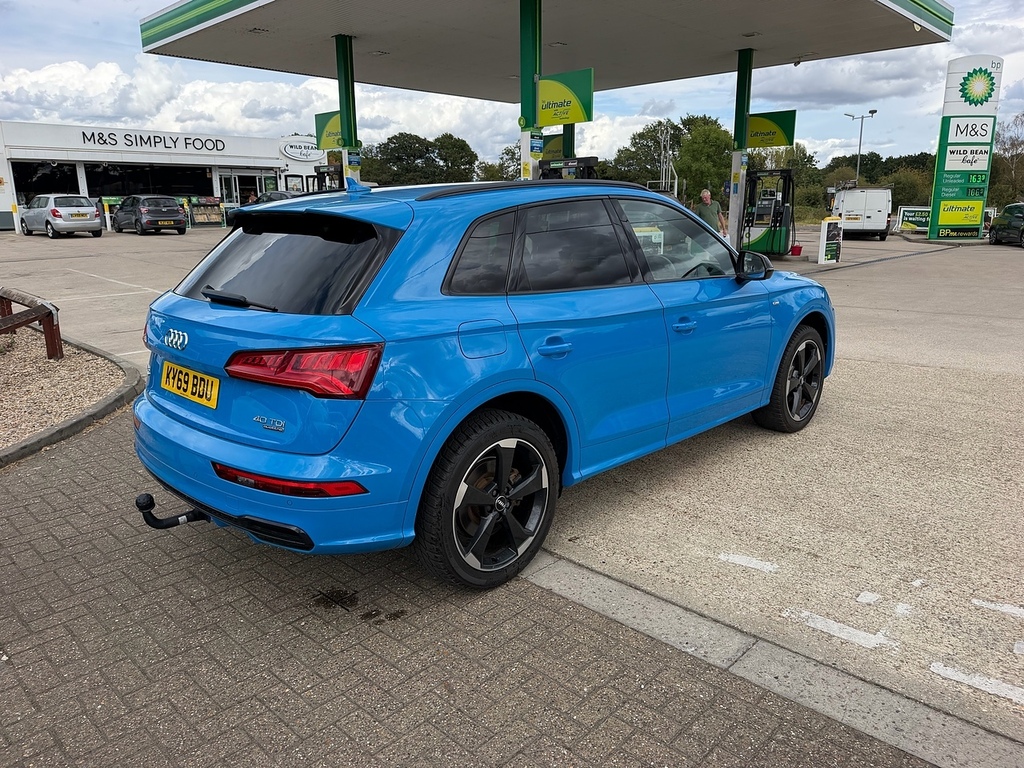Audi Q5 2.0 Tdi 40 Black Edition Suv S Tronic Q Blue #5