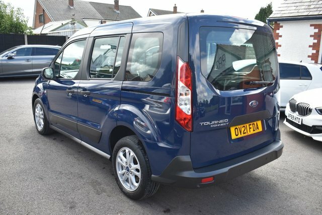 Ford Tourneo Connect 1.5 Ecoblue 120 Zetec Black #10