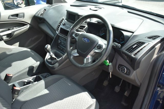 Ford Tourneo Connect 1.5 Ecoblue 120 Zetec Black #26