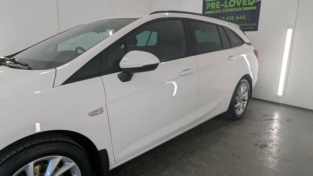 Vauxhall Astra 1.2 Turbo Se Sports Tourer Euro 6 Ss White #4