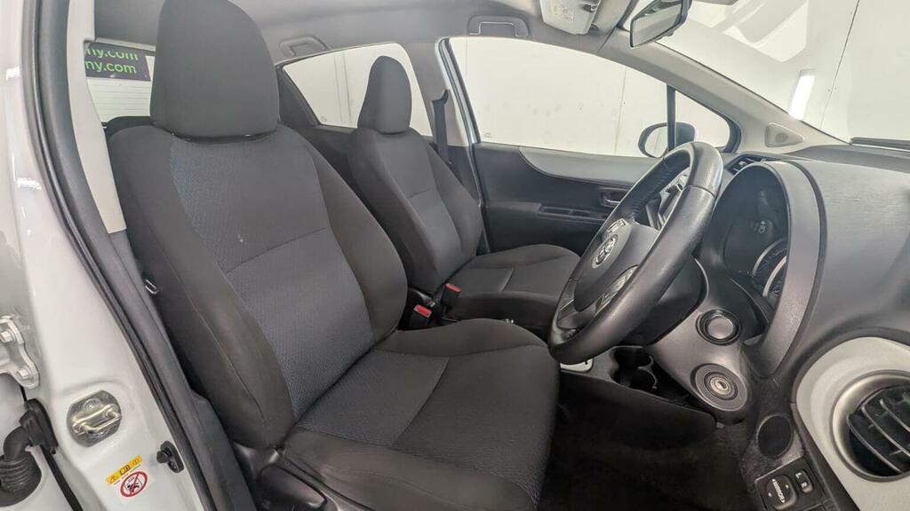 Toyota Yaris 1.4 D-4d Tr Black #30