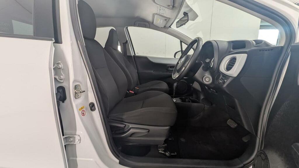 Toyota Yaris 1.4 D-4d Tr Black #29