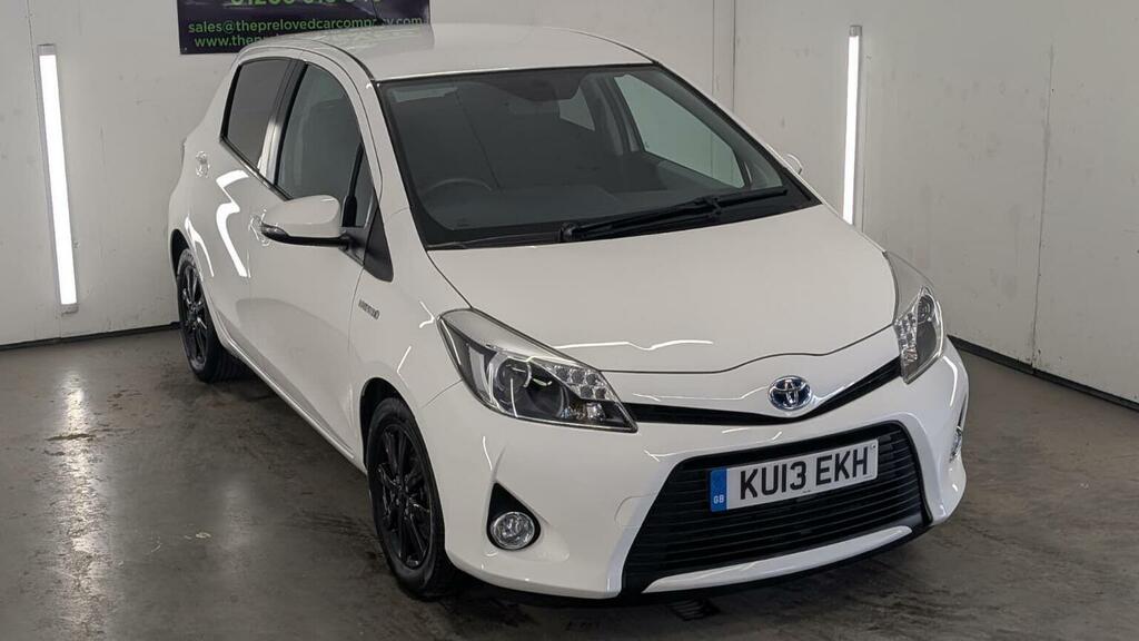 Toyota Yaris 1.5 Vvt-h T4 Cvt Euro 5 White #6