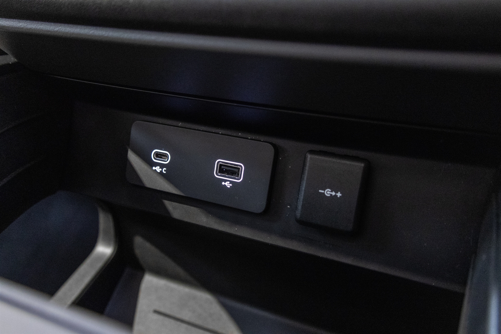 Land Rover Defender 3.0 Defender X-dynamic Hse D Mhev 4Wd Black #40