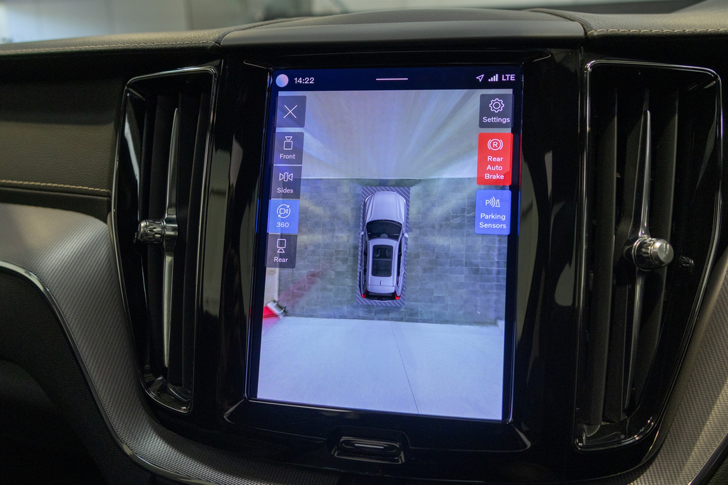 Volvo XC60 Recharge T8 R-design Pro #20