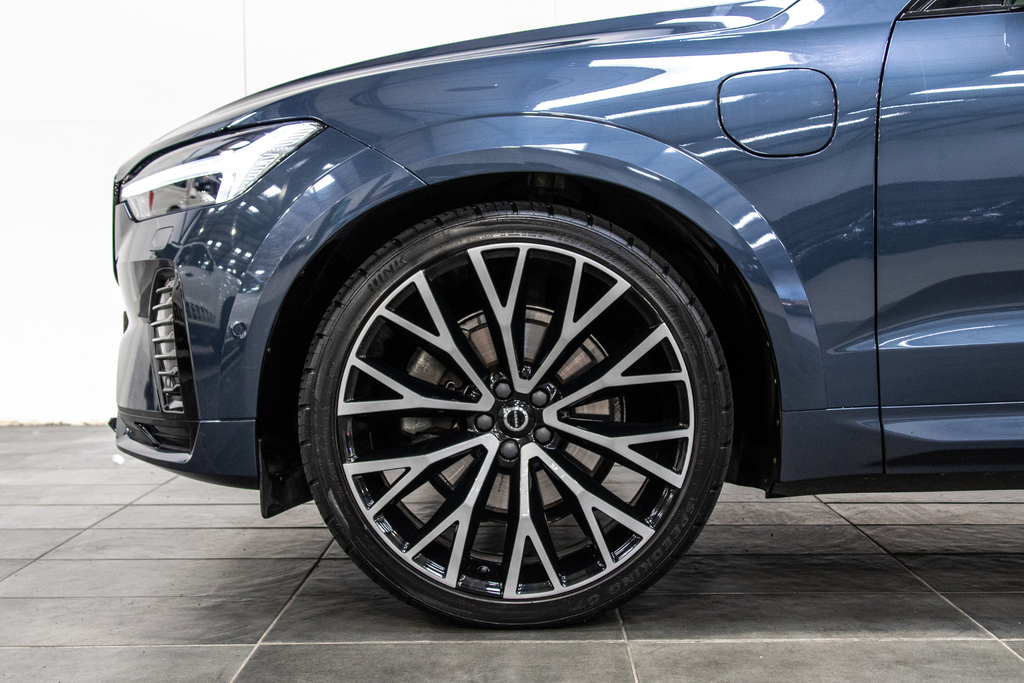 Volvo XC60 Recharge T8 R-design Pro Awd Blue #6