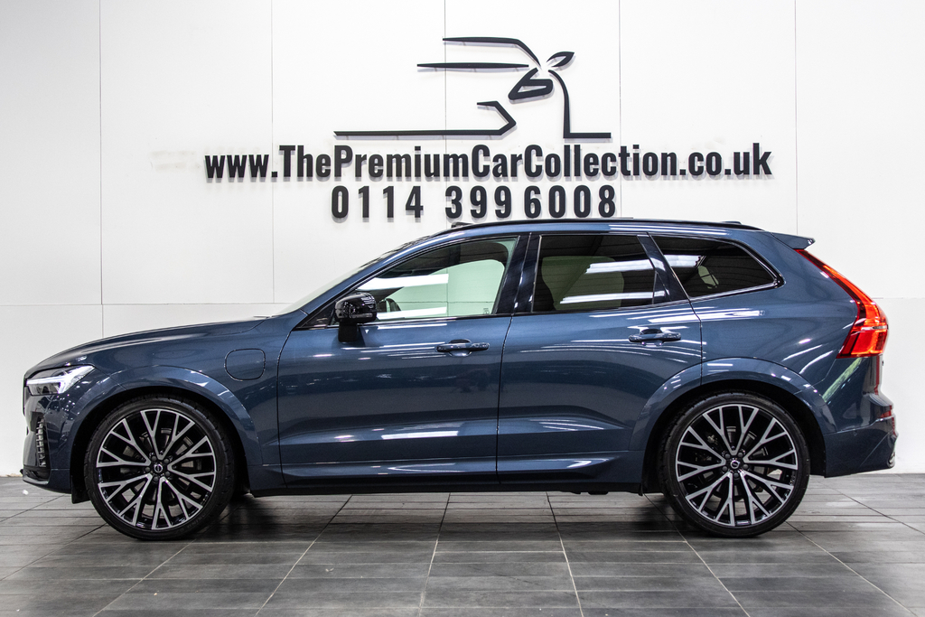 Volvo XC60 Recharge T8 R-design Pro Awd Blue #4