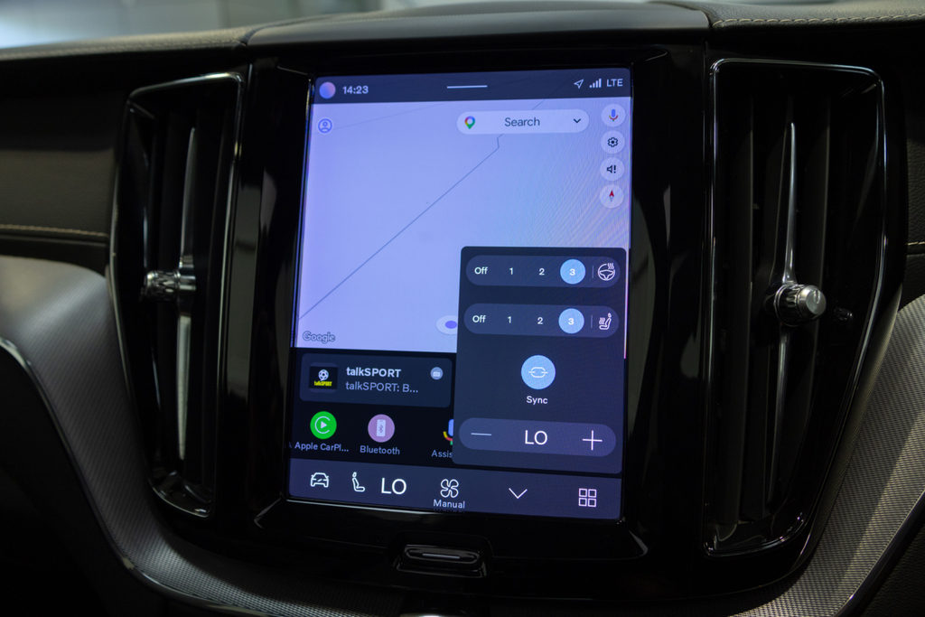 Volvo XC60 Recharge T8 R-design Pro #22