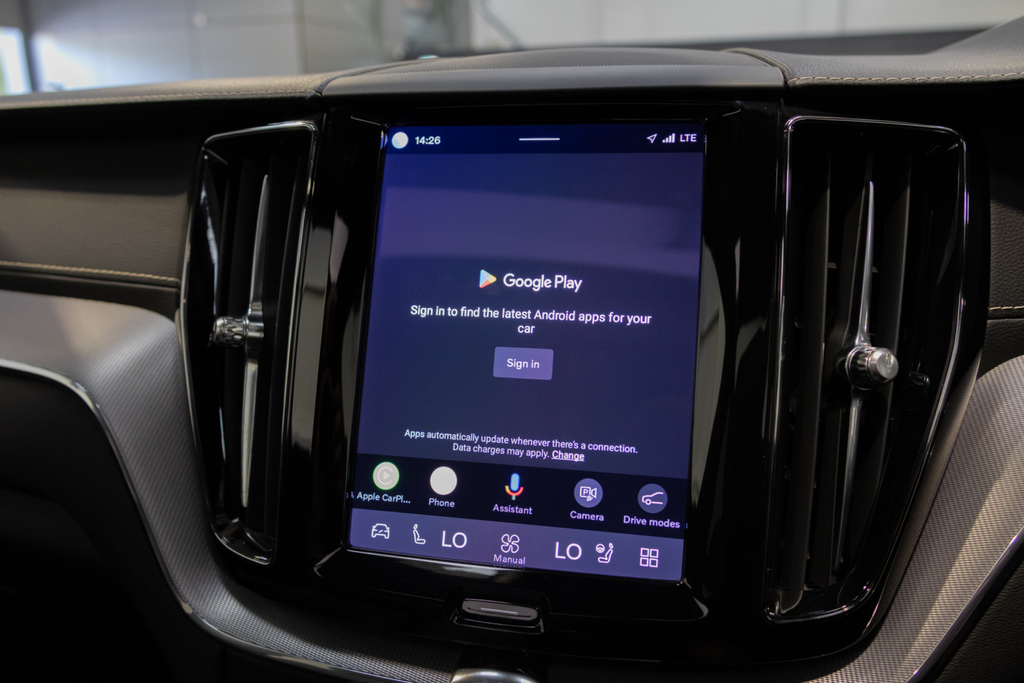 Volvo XC60 Recharge T8 R-design Pro #27