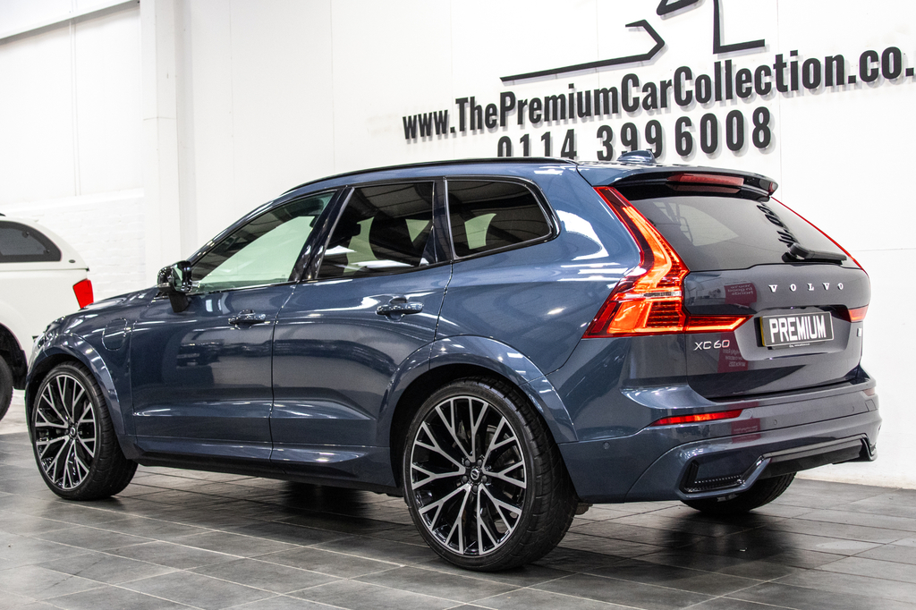 Volvo XC60 Recharge T8 R-design Pro Awd Blue #5