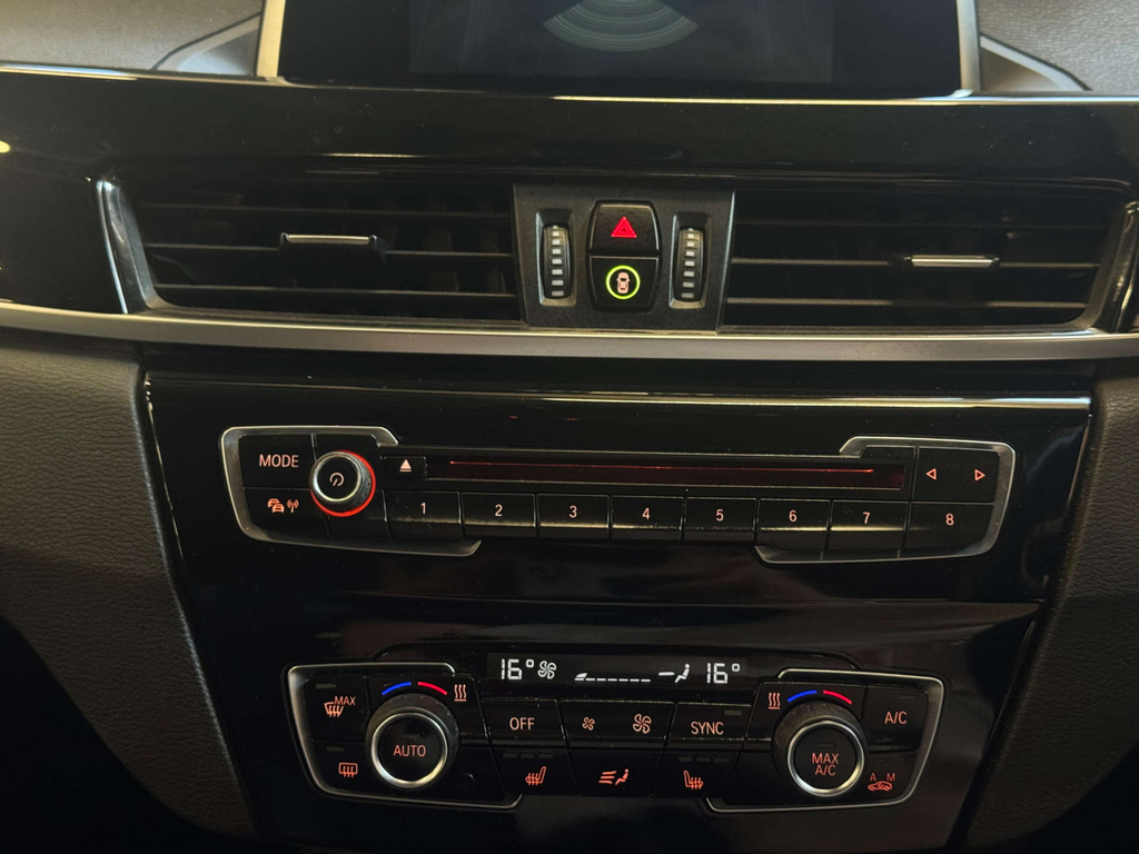 BMW X1 Xdrive20d Sport Blue #29