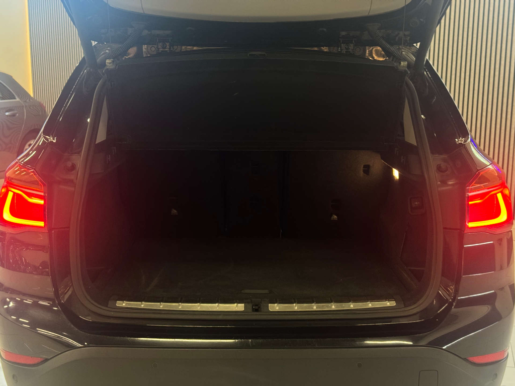 BMW X1 Xdrive20d Sport Blue #24