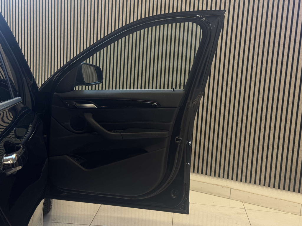 BMW X1 Xdrive20d Sport Blue #41
