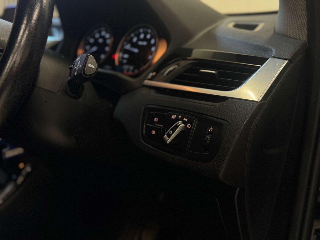 BMW X1 Xdrive20d Sport Blue #37
