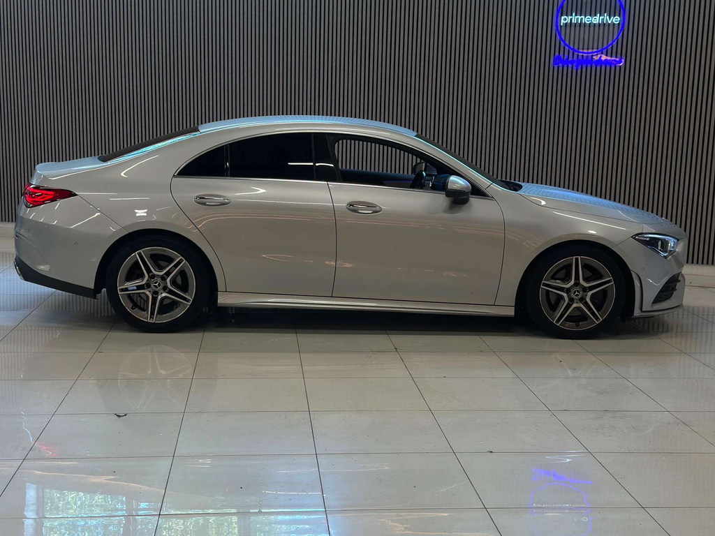 Mercedes-Benz 250 Cla 250 Amg Line Premium Black #9